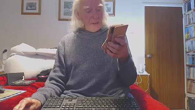 WaverlyKernow online show from October 29, 8:57 am