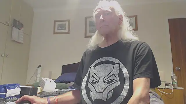 WaverlyKernow online show from April 14, 1:27 pm