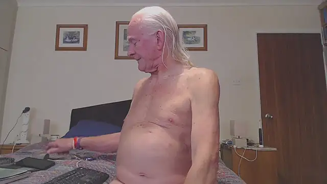 WaverlyKernow online show from March 30, 1:45 pm