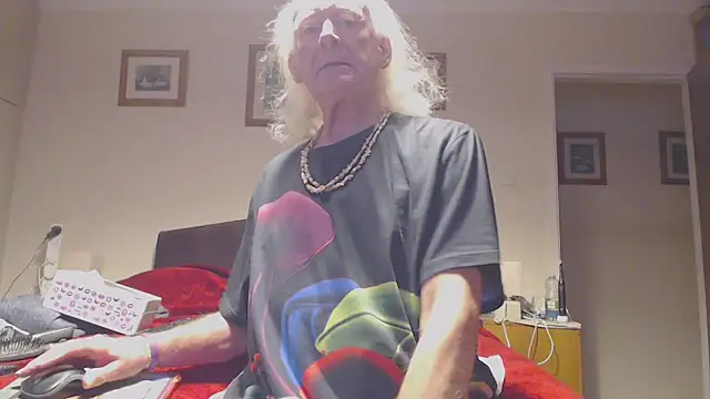 WaverlyKernow online show from December 17, 8:30 am