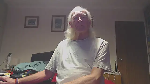 WaverlyKernow online show from January 16, 8:18 am