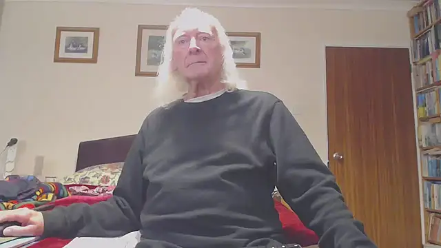 WaverlyKernow online show from November 29, 2:06 pm