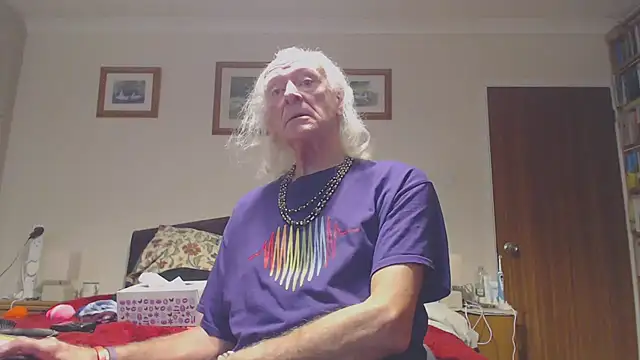 WaverlyKernow online show from November 6, 11:36 am