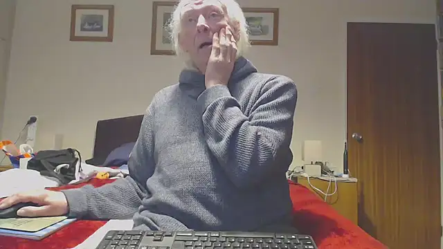 WaverlyKernow online show from February 19, 12:24 pm