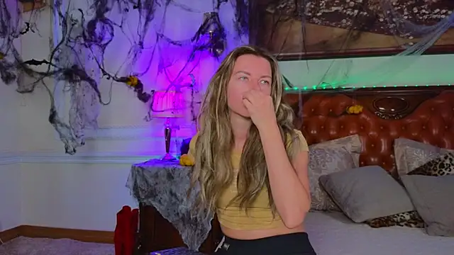 Real Tini online show from November 3, 6:07 am