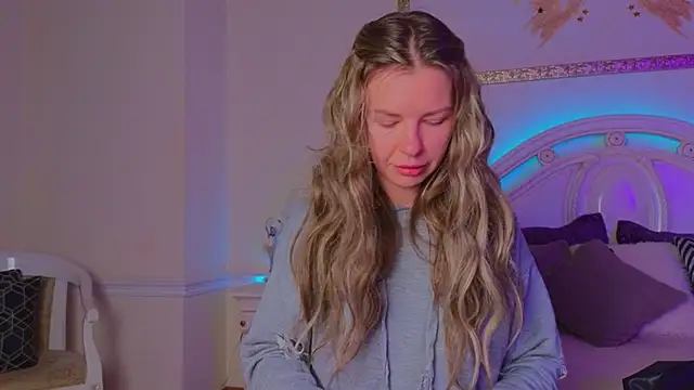 Real Tini online show from October 11, 11:44 am