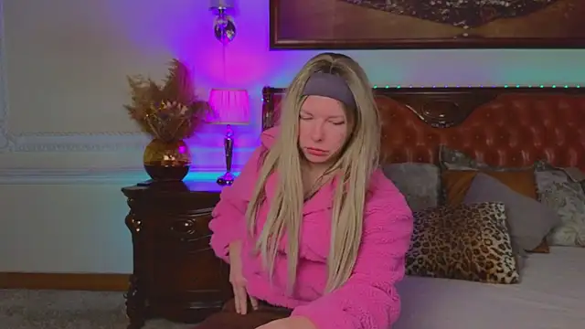 Real Tini online show from February 10, 6:23 am