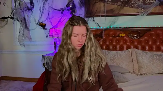 Real Tini online show from October 30, 6:12 am