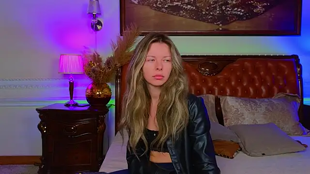 Real Tini online show from November 27, 6:14 am