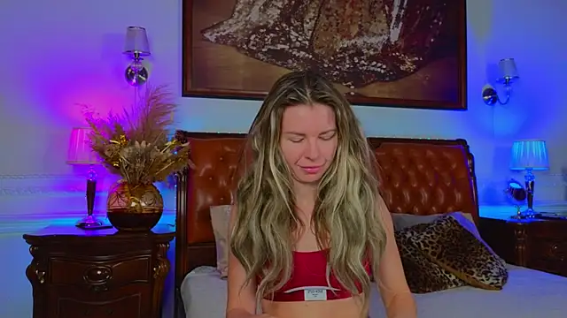 Real Tini online show from November 7, 5:56 am