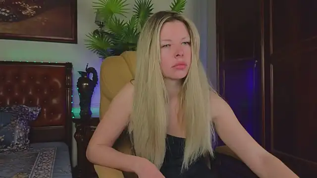 Real Tini online show from April 16, 6:14 am