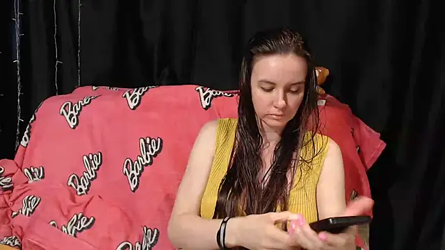 Snapshot of Milana69 chatting on November 4, 8:18 am Milana69 online show from November 4, 8:18 am