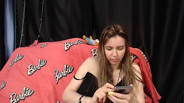 Snapshot of Milana69 chatting on June 12, 3:43 pm Milana69 online show from June 12, 3:43 pm