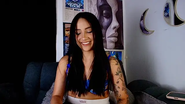 natashapridee  online show from September 19, 12:47 am