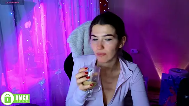 mag1c eyes1 online show from December 17, 2:33 pm