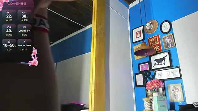 ElianFoxter online show from September 19, 11:31 pm