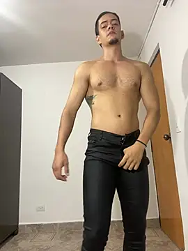 ElianFoxter online show from July 13, 2:11 am
