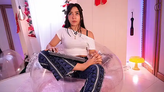 lilith  rosse online show from December 21, 2:41 pm