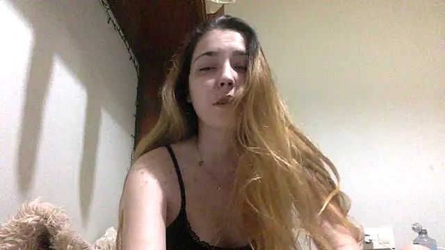 Snapshot of lilafg chatting on June 13, 12:52 am lilafg online show from June 13, 12:52 am