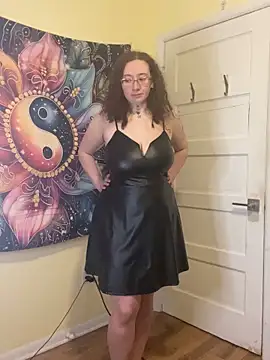 Snapshot of mistress_kasha chatting on February 4, 7:31 pm mistress kasha online show from February 4, 7:31 pm