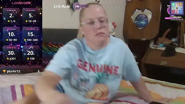 Snapshot of Toybox13_Pika chatting on September 17, 10:23 pm Toybox13 Pika online show from September 17, 10:23 pm