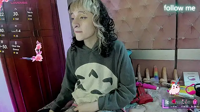 neeko princes online show from February 25, 12:16 pm