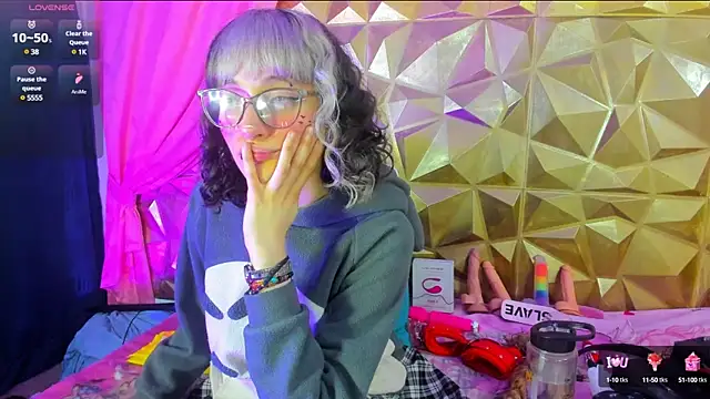 neeko princes online show from March 7, 3:39 pm