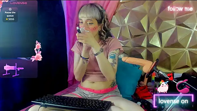 neeko princes online show from September 23, 12:23 pm