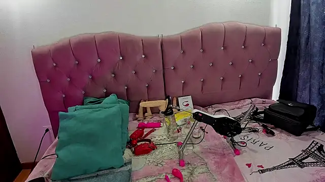 neeko princes online show from October 22, 12:04 pm