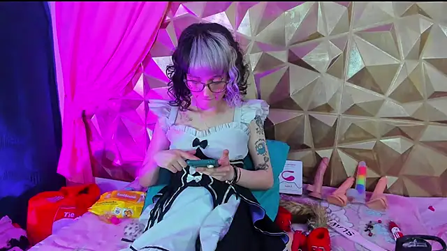 neeko princes online show from February 21, 3:10 pm
