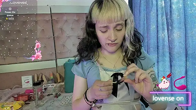 neeko princes online show from July 1, 12:38 pm