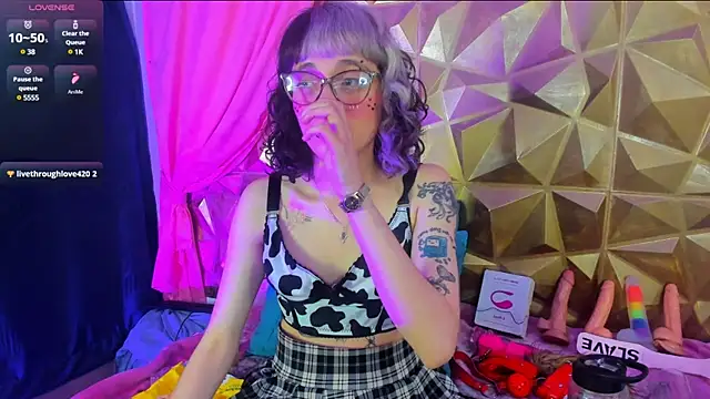 neeko princes online show from March 13, 3:17 pm