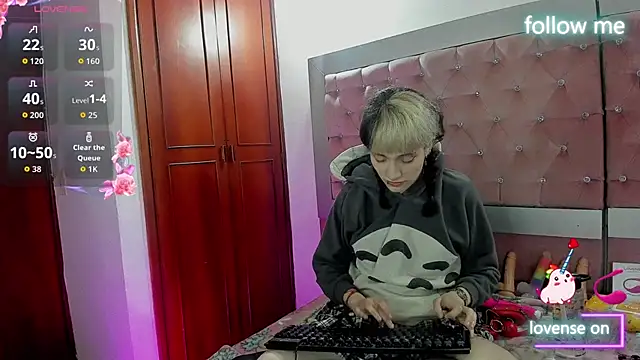 neeko princes online show from January 14, 12:20 pm