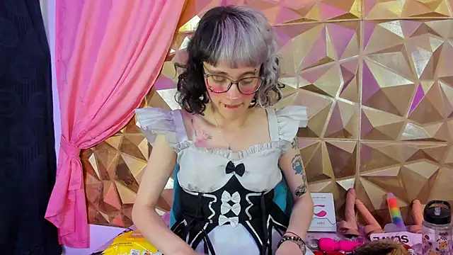 neeko princes online show from February 6, 3:31 pm