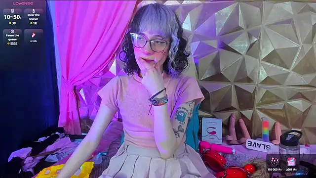 neeko princes online show from March 7, 12:34 pm