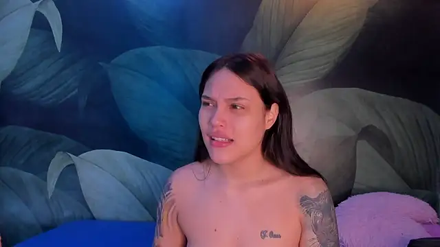 Snapshot of sweett_dirty chatting on February 16, 12:21 pm sweett dirty online show from February 16, 12:21 pm