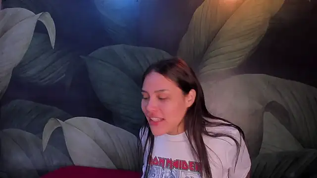 Snapshot of sweett_dirty chatting on February 26, 12:27 pm sweett dirty online show from February 26, 12:27 pm