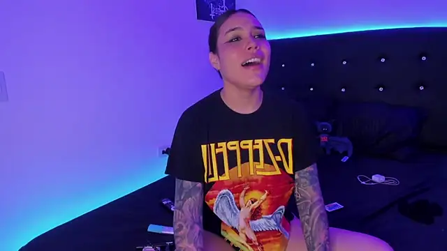 sweett dirty online show from May 4, 3:37 pm