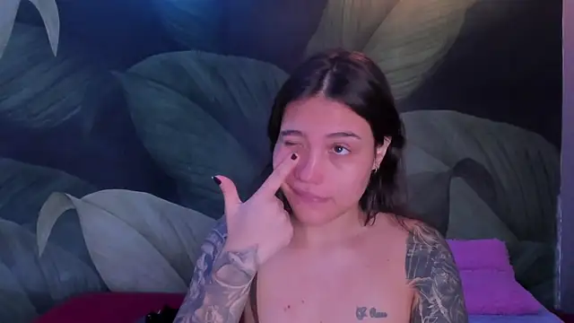 sweett dirty online show from December 18, 12:31 pm