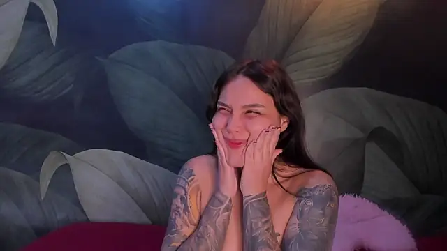 Snapshot of sweett_dirty chatting on February 28, 3:26 pm sweett dirty online show from February 28, 3:26 pm