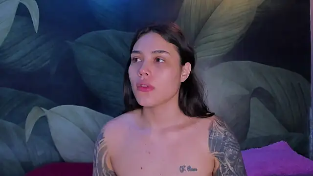 Snapshot of sweett_dirty chatting on November 4, 1:48 pm sweett dirty online show from November 4, 1:48 pm