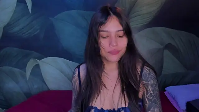 Snapshot of sweett_dirty chatting on October 20, 12:17 pm sweett dirty online show from October 20, 12:17 pm