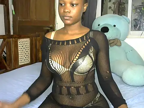 Tonya01 Angels  online show from May 3, 5:01 am