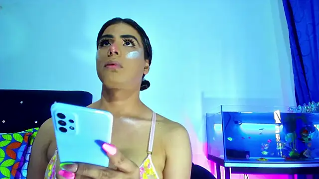 Aliice Doll online show from April 3, 9:54 pm