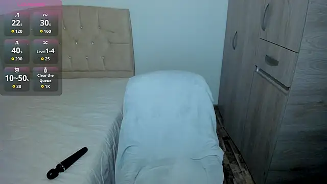 Snapshot of emily1_ chatting on October 28, 11:53 am emily1 online show from October 28, 11:53 am