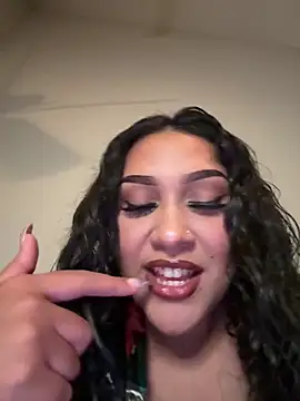 Lickplayofficial online show from April 1, 4:36 am