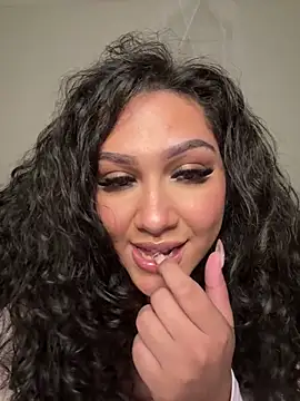 Lickplayofficial online show from December 14, 2:51 am