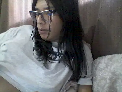 Snapshot of mariy_ chatting on June 26, 7:42 pm mariy online show from June 26, 7:42 pm