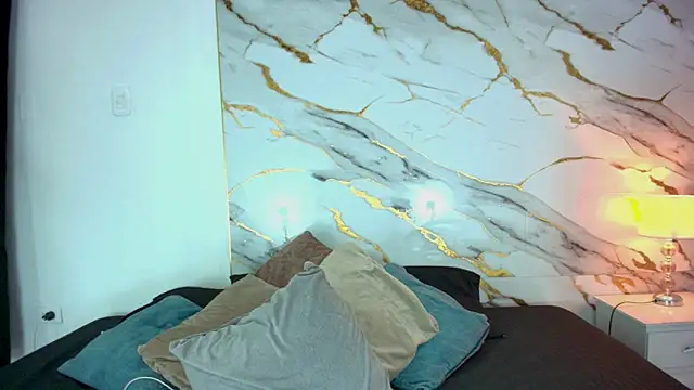 pretty ariiel online show from March 15, 10:00 am