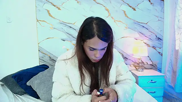 pretty ariiel online show from March 11, 2:33 pm